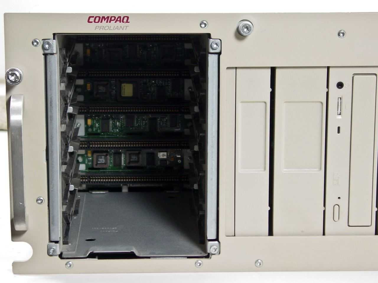 Compaq 2000 Proliant Server Series 3130 - No Hard Drives - As is / For Parts eBa Compaq 2000 Proliant Server Series 3130 - No Hard Drives - As is / For Parts eBa