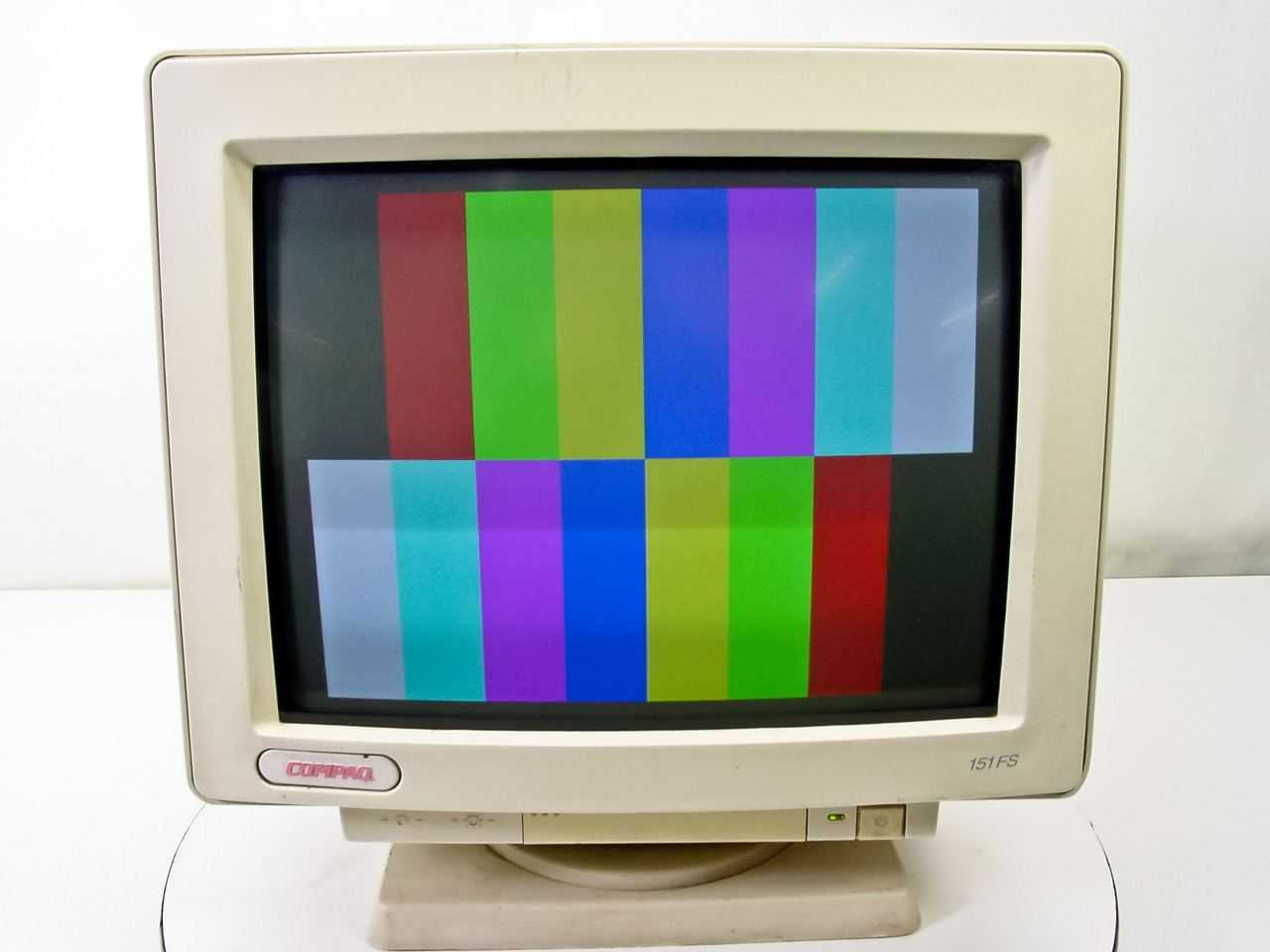 Compaq 444 15