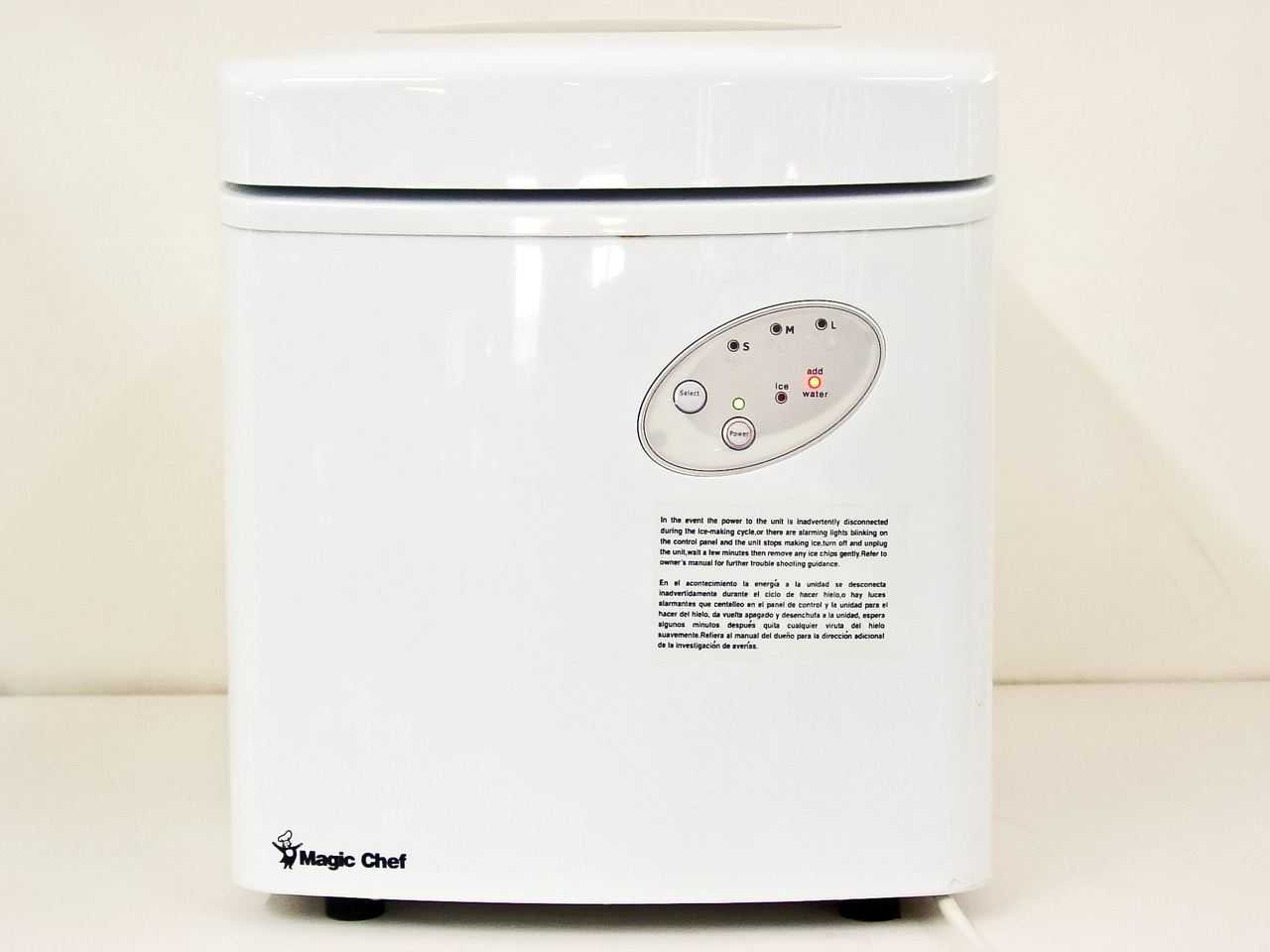 Magic Chef MCIM30TW Portable Ice Maker