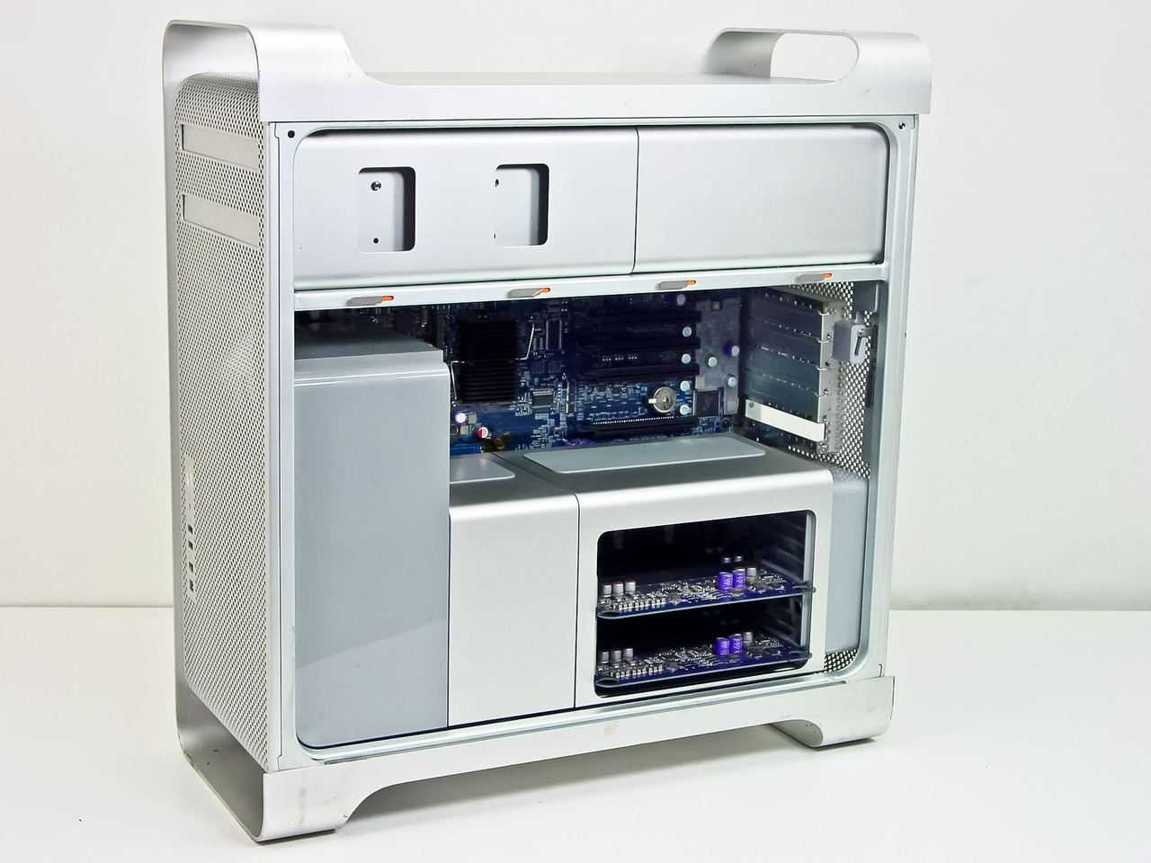 Apple Mac Pro A1186 2.66GHz Quad-Core Xeon Tower For Parts