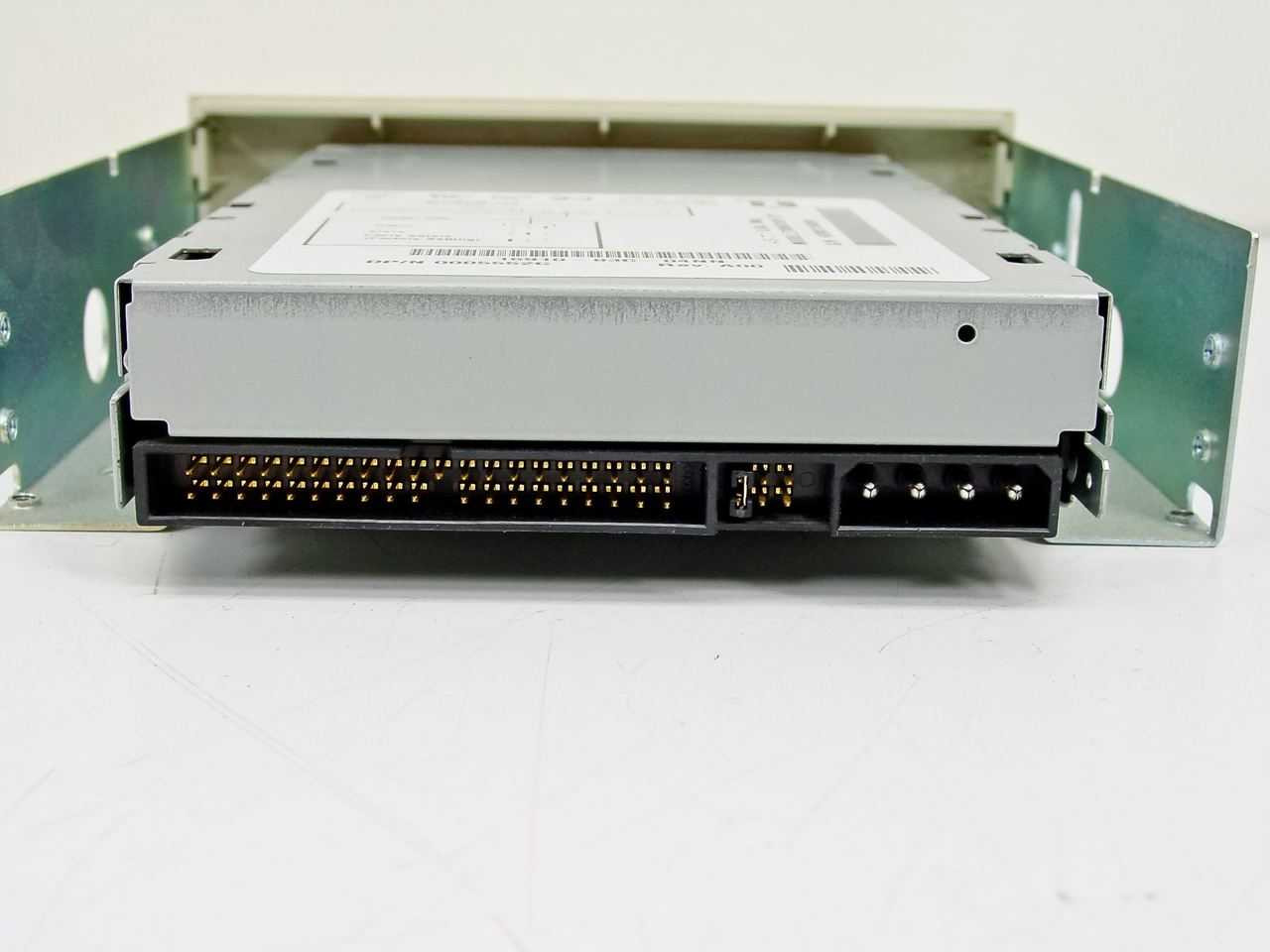 Iomega 02898A03 Zip Drive Internal Z100ATAPI - 5552C