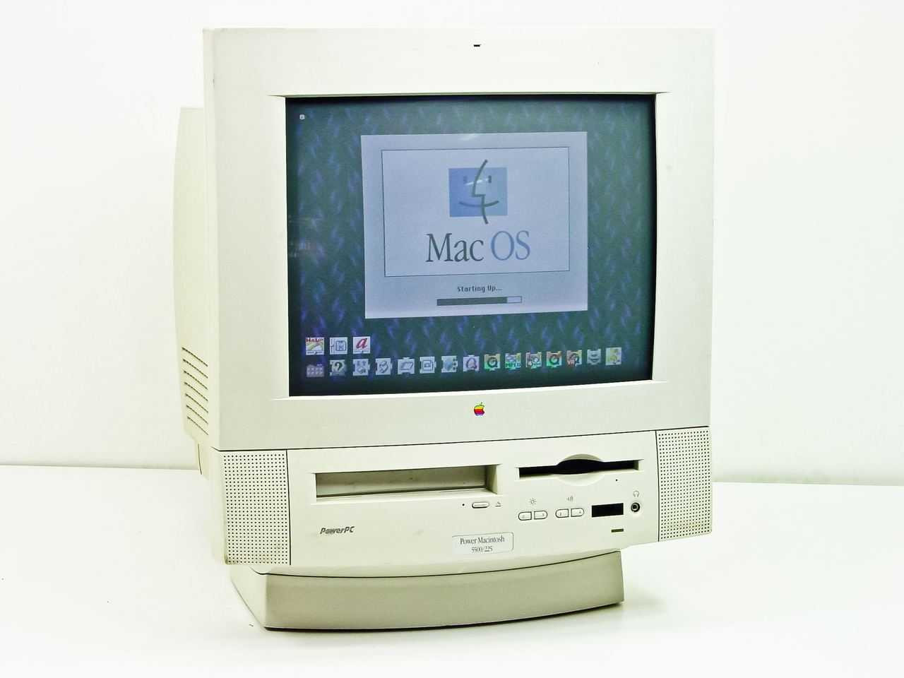 Apple 同梱不可★【在庫処分価格】Apple アップル デスクトップ パソコン Power PC Power Macintosh 5500/225 M3046 ジャンク品☆05-400Ｈ
