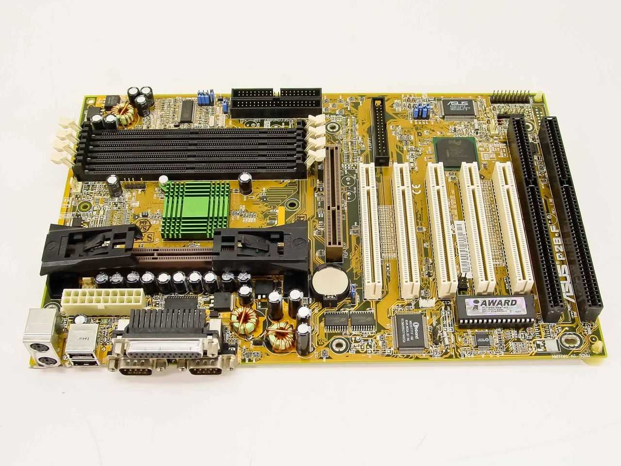 ASUS P2B-F REV 1.00 マザーボード ASUS P2B-F Pentium II Motherboard