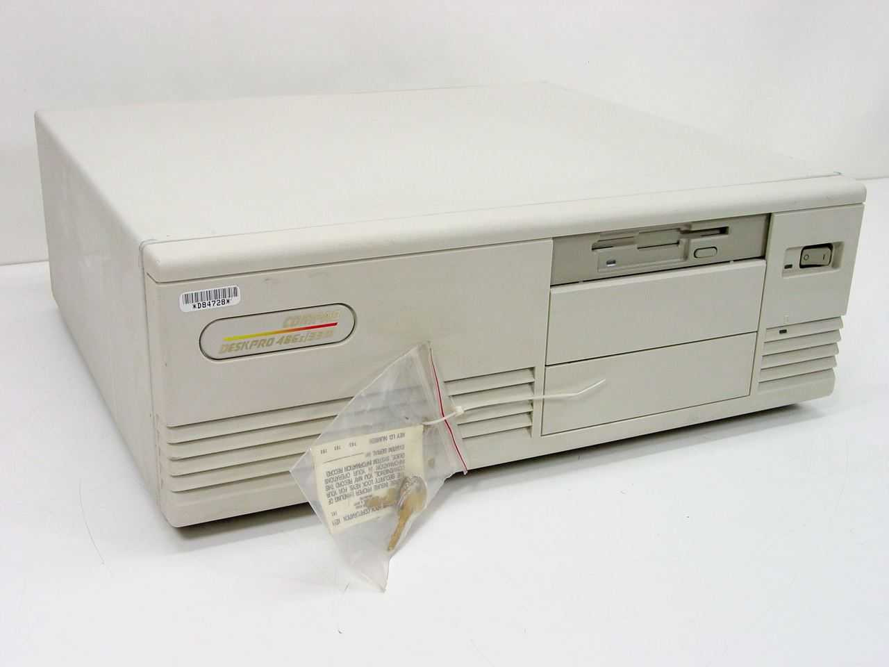 Compaq Deskpro 486s/33M Intel 486 Desktop PC 8MB 240MB