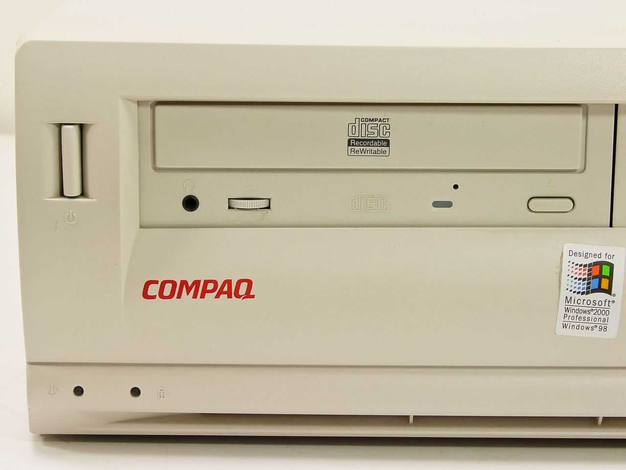 Compaq DeskPro EXSD/815 Pentium III 667MHz Desktop PC