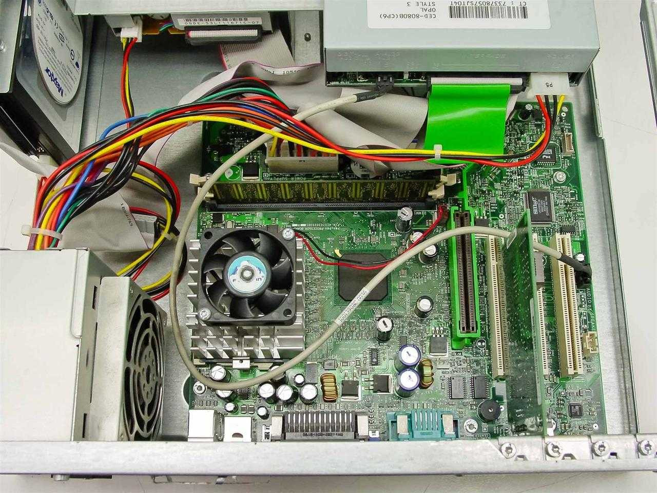 Compaq DeskPro EXSD/815 Pentium III 667MHz Desktop PC