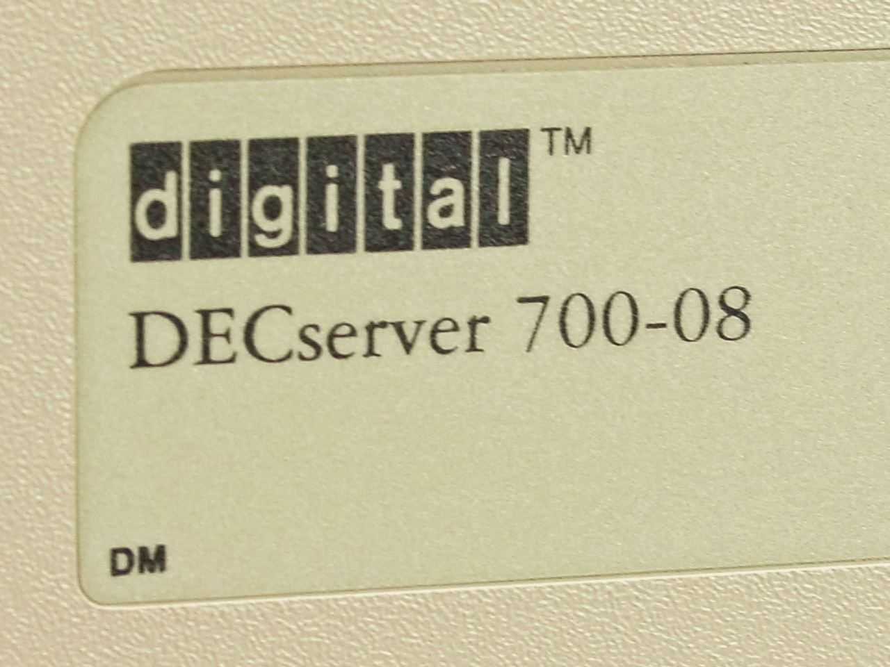 Digital DSRVW-ZA DECserver 700-08 8 Port RS232