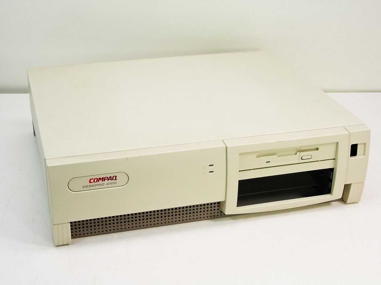 Compaq Deskpro 4100 Desktop PC
