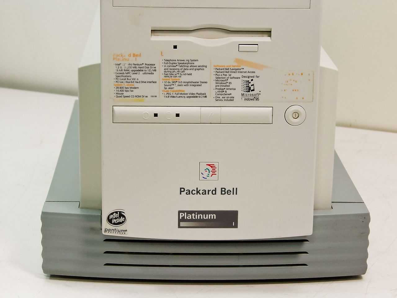 Packard Bell A960 Platinum Pentium 133MHz 16MB 1.2GB HDD