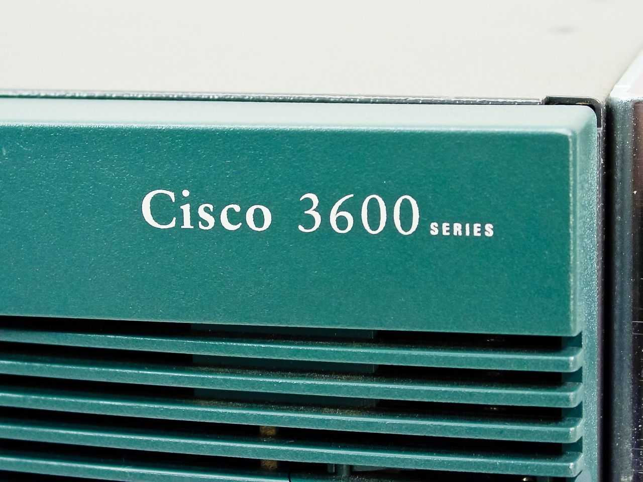 Cisco 3660-MB-2FE 3600 Series Router Chassis with Power Supply