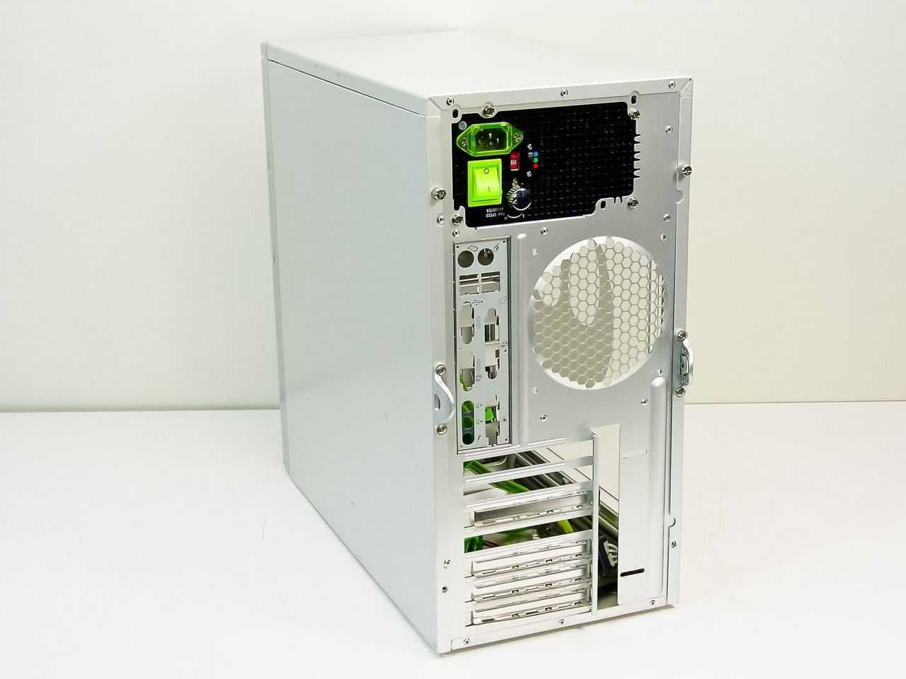Antec Silver PC Case and 550w Chameleon Power Supply