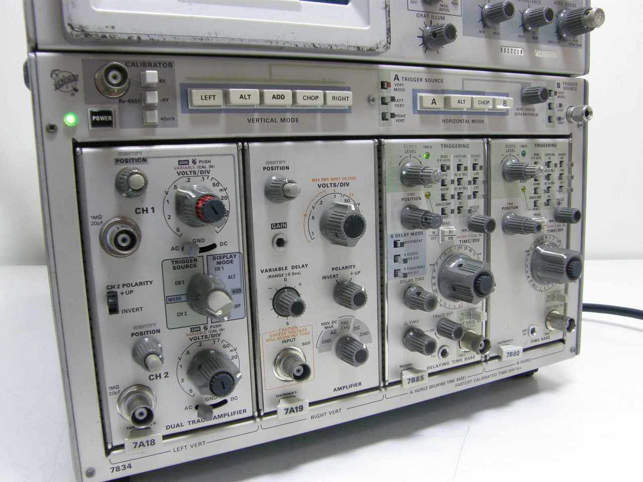 Tektronix 7834 Storage Oscilloscope with 7A18 7A19 7B80 7B85