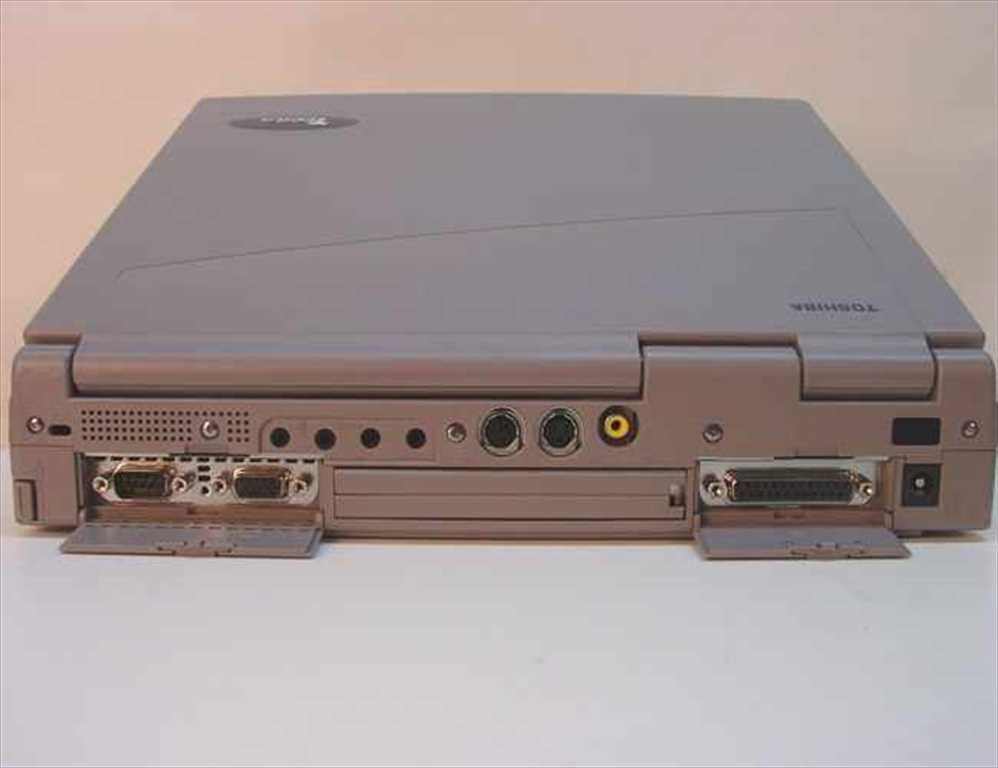 Toshiba Tecra 780DVD Pentium II 266MHz 64MB 8.1GB Laptop