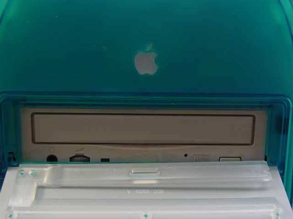 Apple M5183 Power Mac G3 300 MHz Blue & White