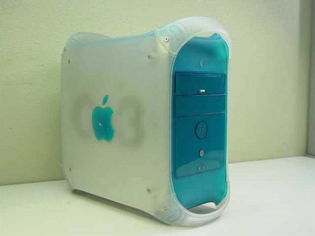 Apple M5183 Power Mac G3 300 MHz Blue & White