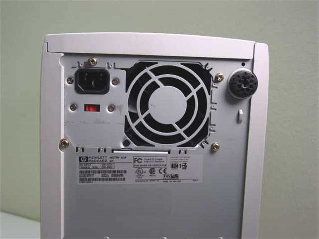 HP D7957T Vectra VLi8, Pentium 3 450MHz, 256 MB, 15GB, CD-RO