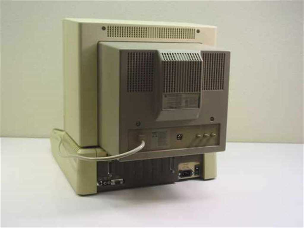 Apple A2S2064 Apple IIe 128K Complete Computer System