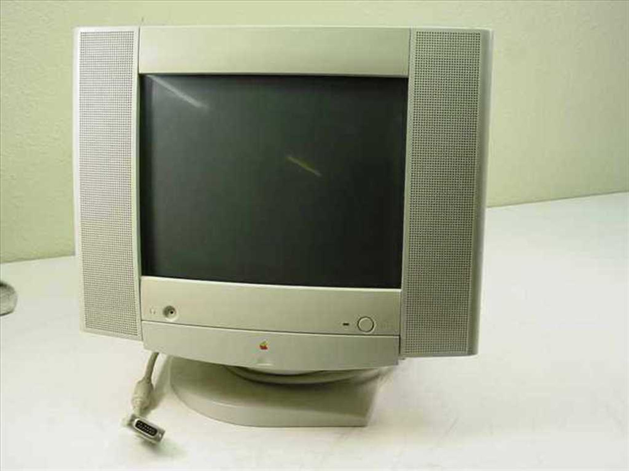 Apple M4681 15