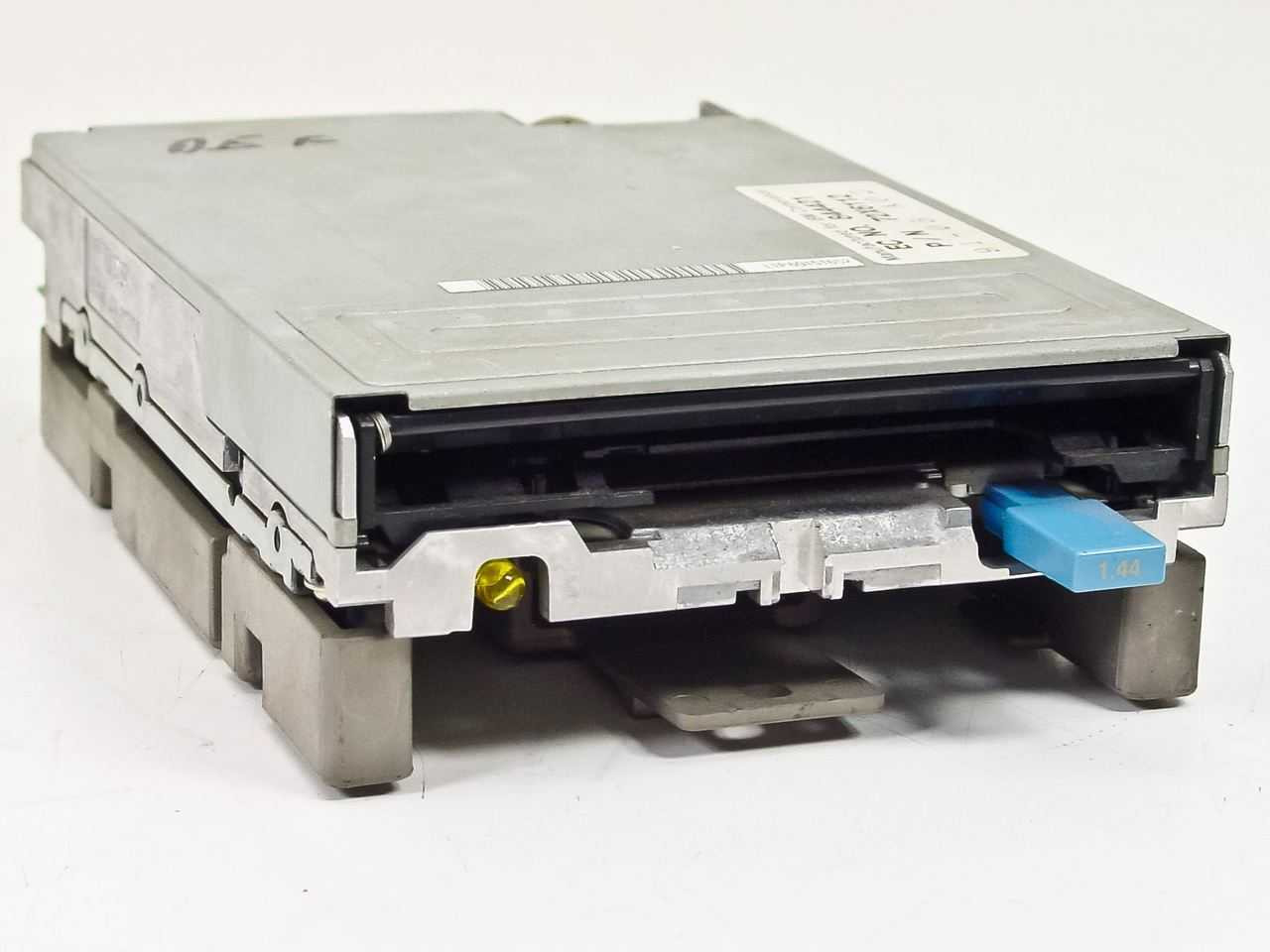 IBM 72X6112 3.5 Floppy Drive Internal - 72X6112 - Alps DFP723