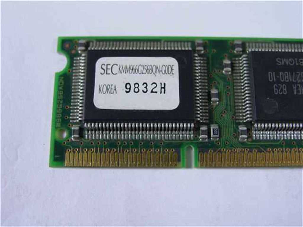 Samsung KMM966G256BQN-G0DE 256MB RAM - Laptop Memory Stick