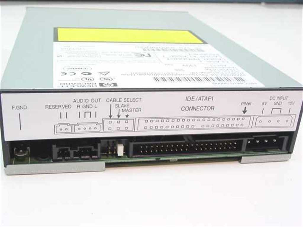 HP CD-RW IDE Internal 2x2 x24 CD-Writer Plus 7500 Ser (C4410-56000)