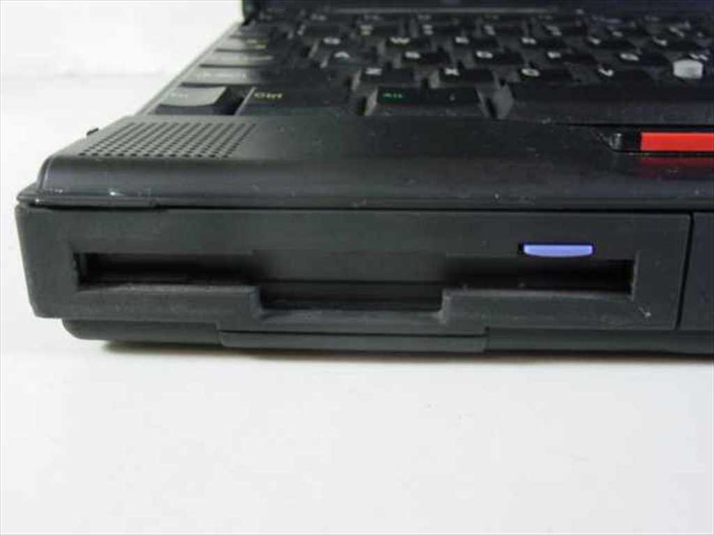 IBM 9546-U22 760C Thinkpad Laptop