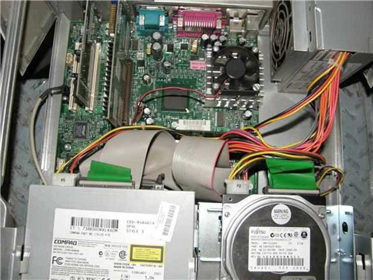 Compaq EXD/P733/15c/9/64cvn Deskpro Desktop Computer Pentium