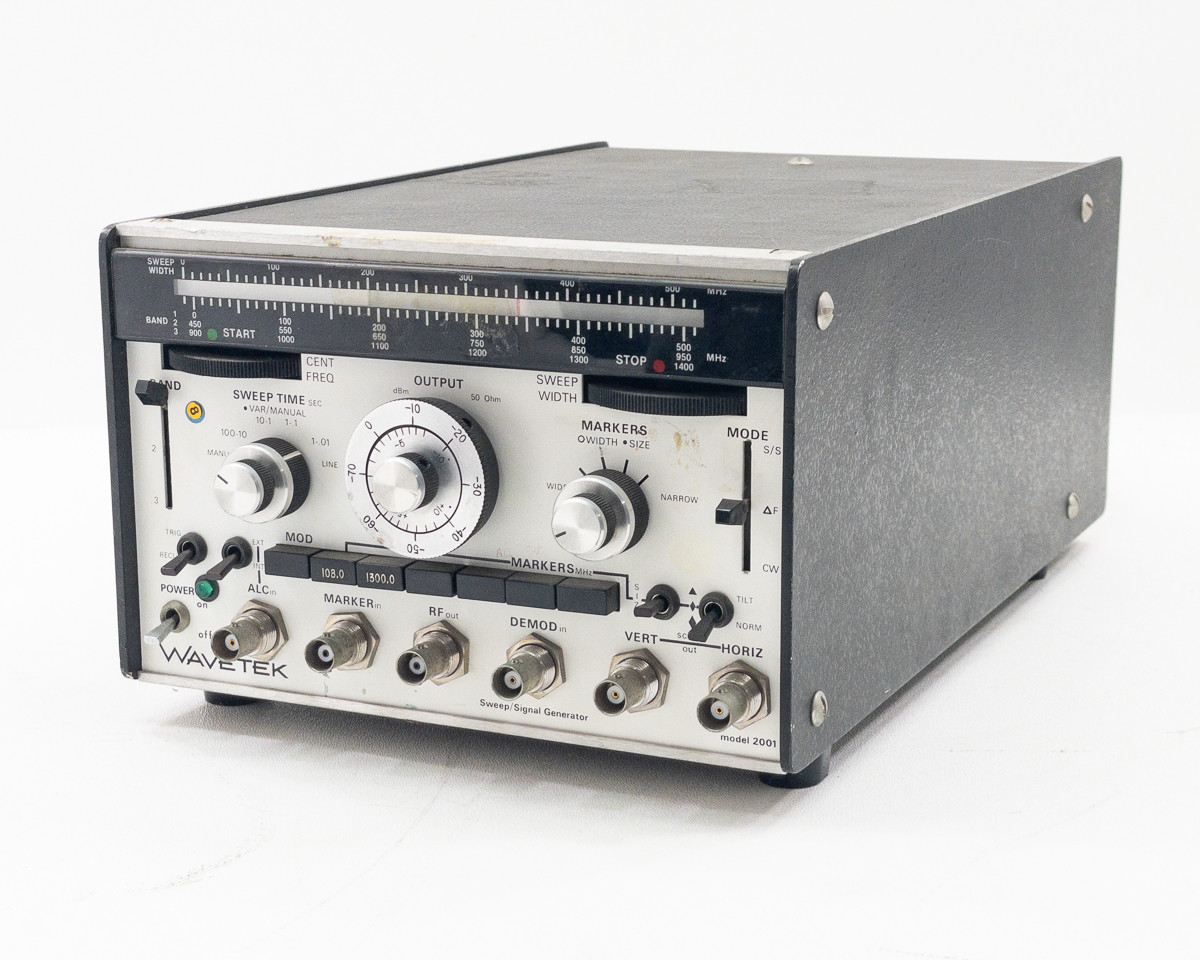Wavetek 2001 Sweep Signal Generator, 1-1400 Mhz RF | RecycledGoods.com