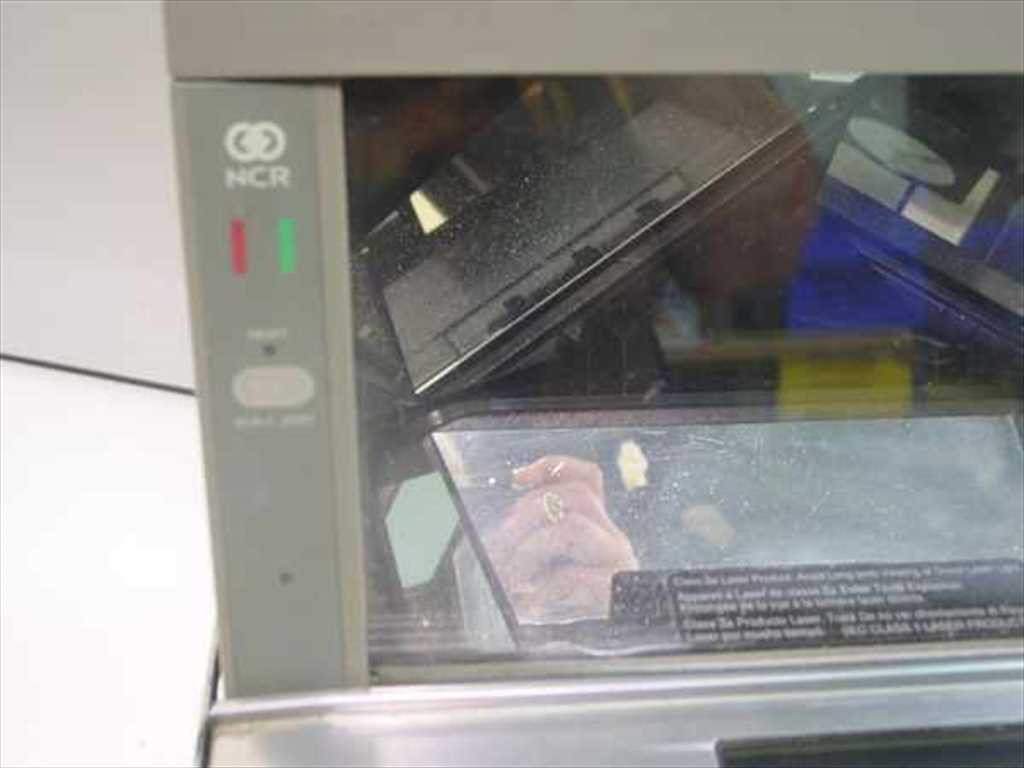 NCR 2000 Barcode Scanner / Scale for Grocery Store