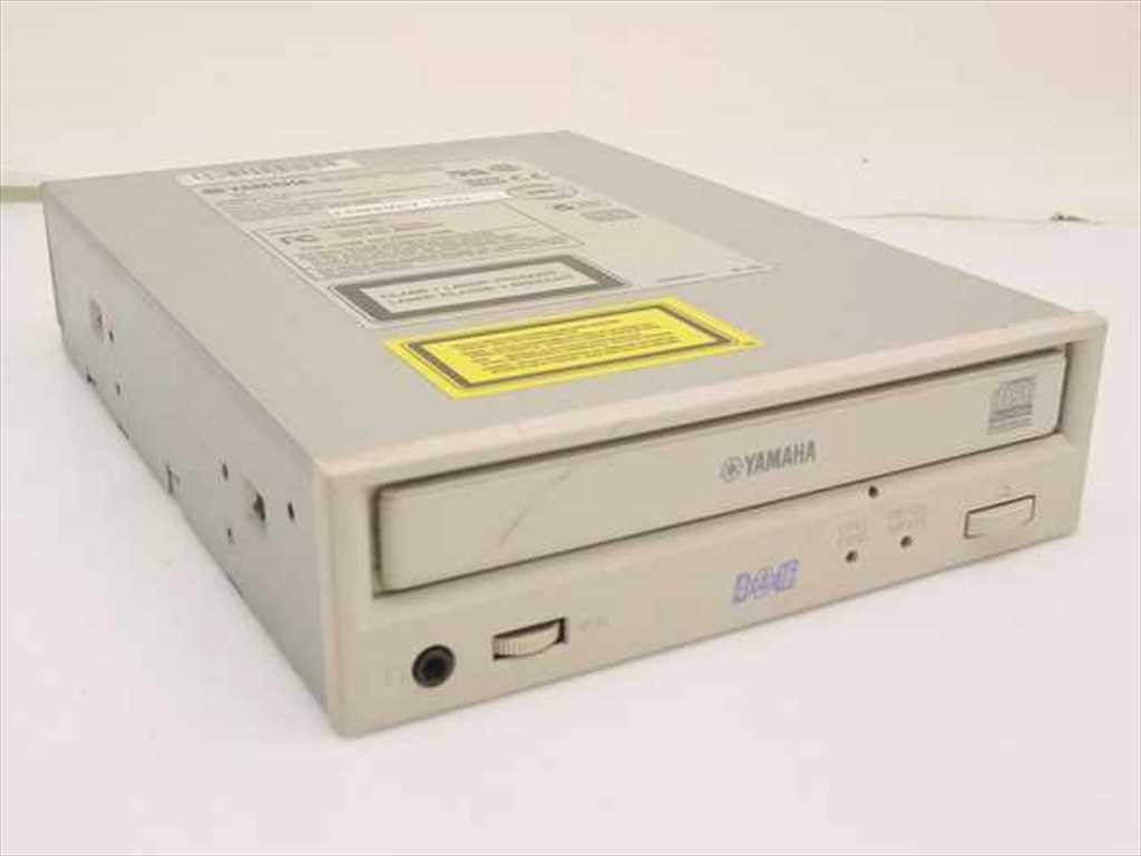 YAMAHA AW16G / CD−RW s-l1200.jpg