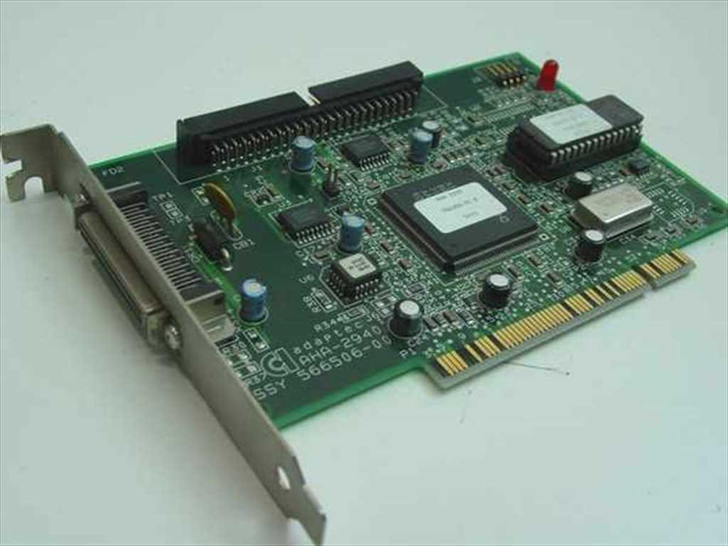 Adaptec AHA-2940 Ultra Wide SCSI PCI Controller