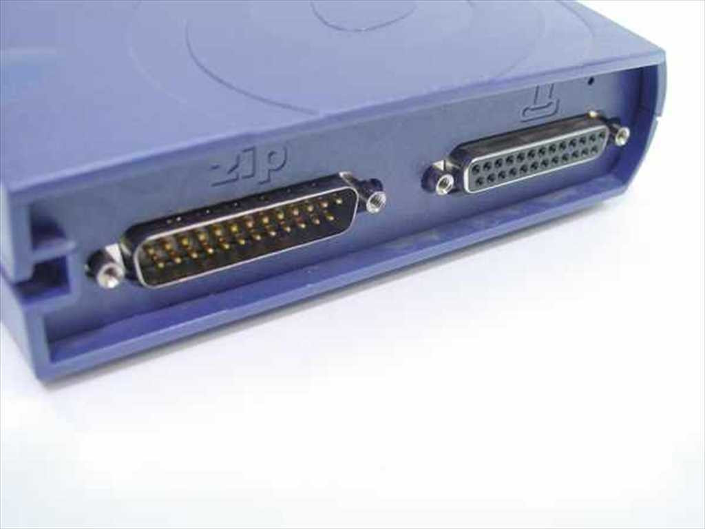 Iomega Z250P Zip 250 Drive External Parallel 25 pin w/AC Adapt
