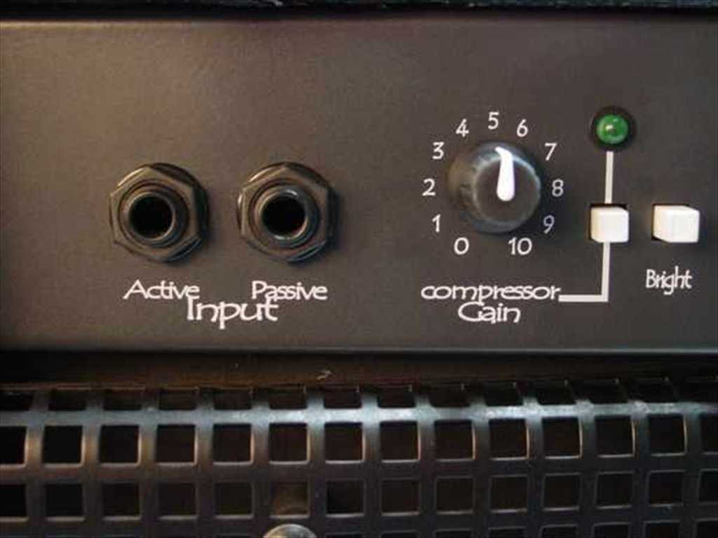 Laney HCM120B 125 Watt Bass Guitar Amplifier