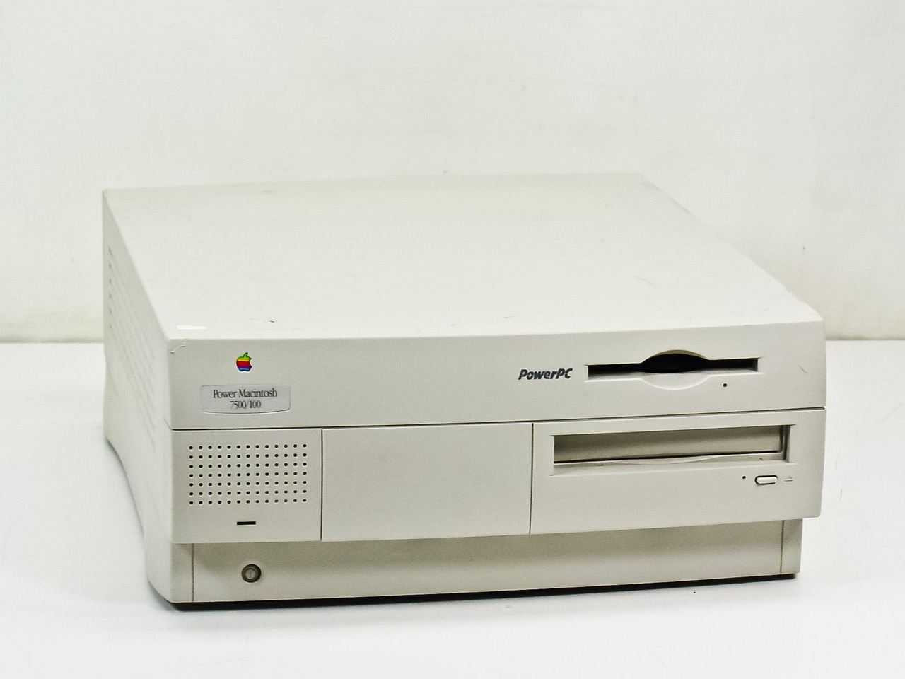 Apple Power Macintosh 7500/100 本体 Apple Power Macintosh 7500/100 M3979 PowerPC 100MHz 48MB