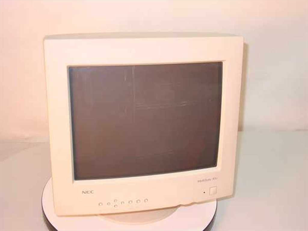 NEC MultiSync XV17 JC-1734VMA 17