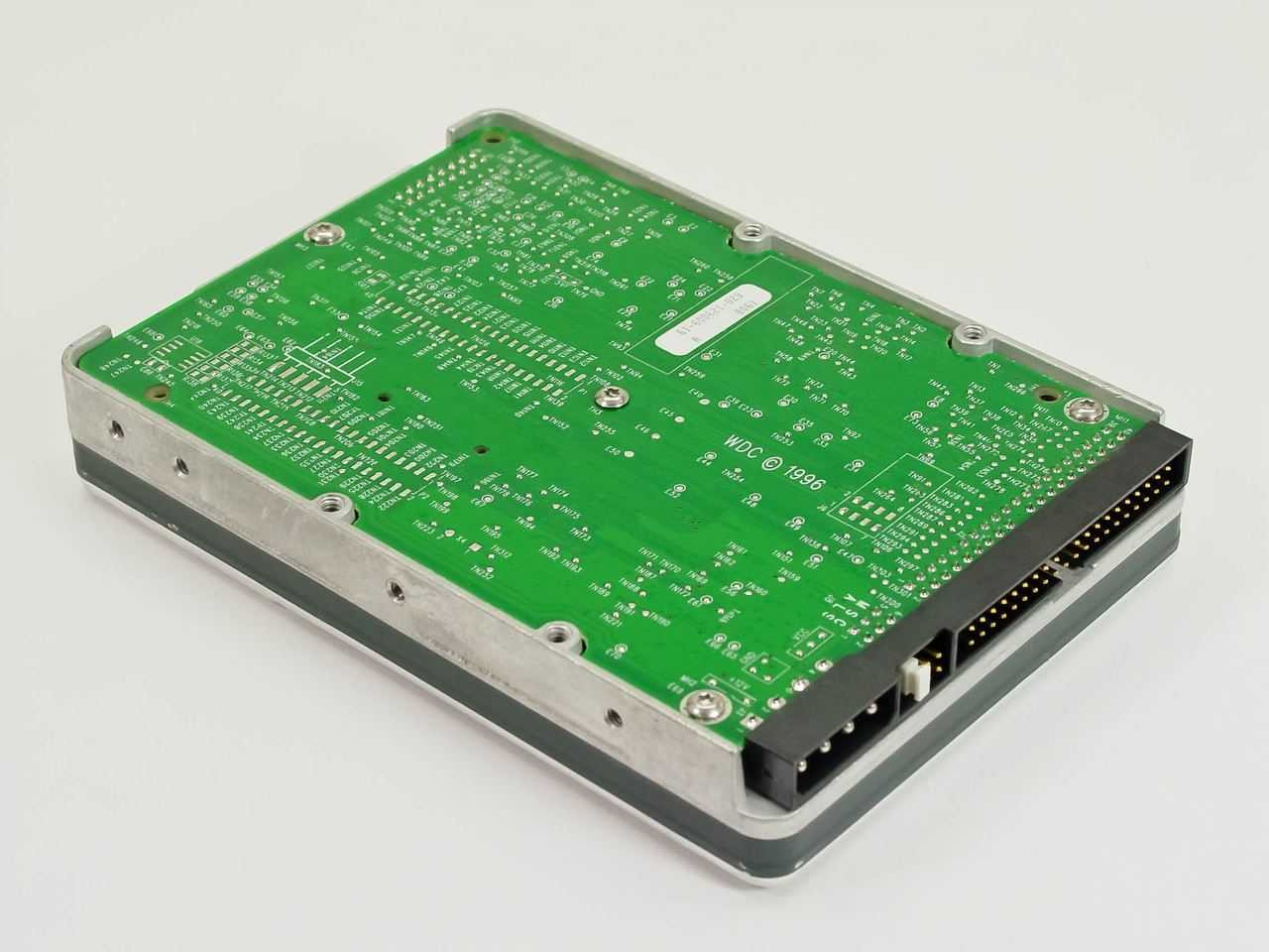 富士通 FMVD3802HP Corei5-8500 HDD500GB 16GB 富士通 FMVD3802HP Corei5-8500 HDD500GB 16GB