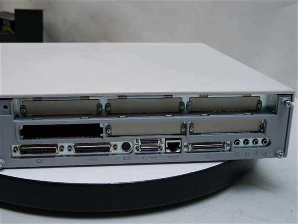 Sun SPARCstation 20 Unix Workstation Model 544 Bare Chassis