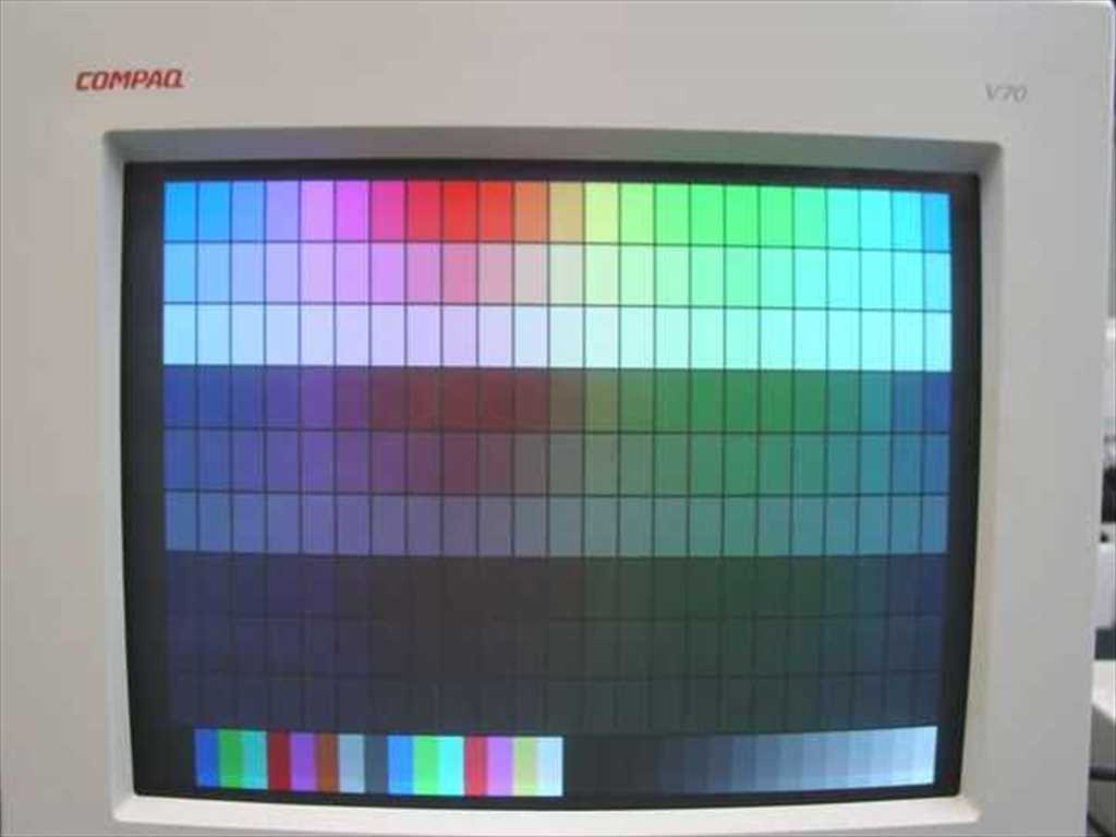 Compaq Computer Monitor Color Compaq V70 17