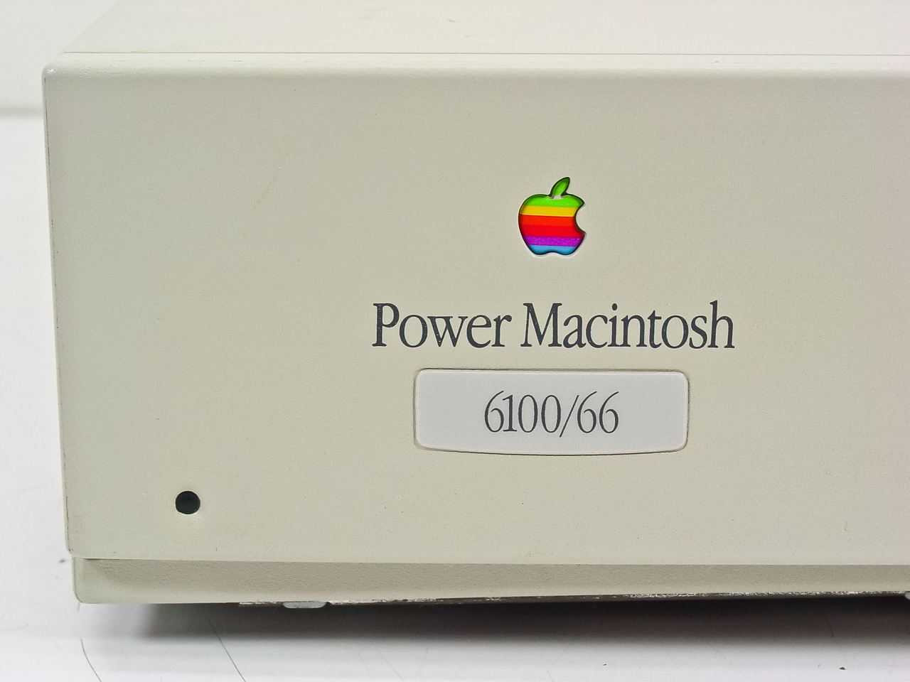 Apple Power Mac 6100/66 M1596 PowerPC Desktop 32MB