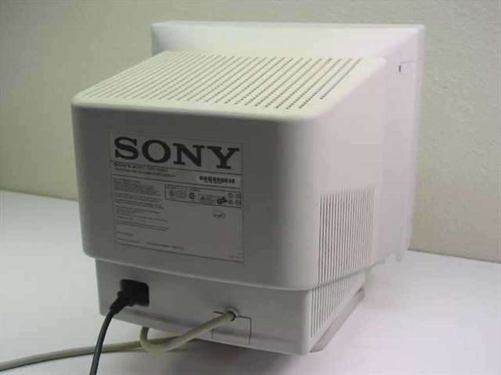 ディスプレイ・モニター本体 SONY Multiscan CPD-15ES2 Sony-CPD-100ES-15-MULTISCAN-