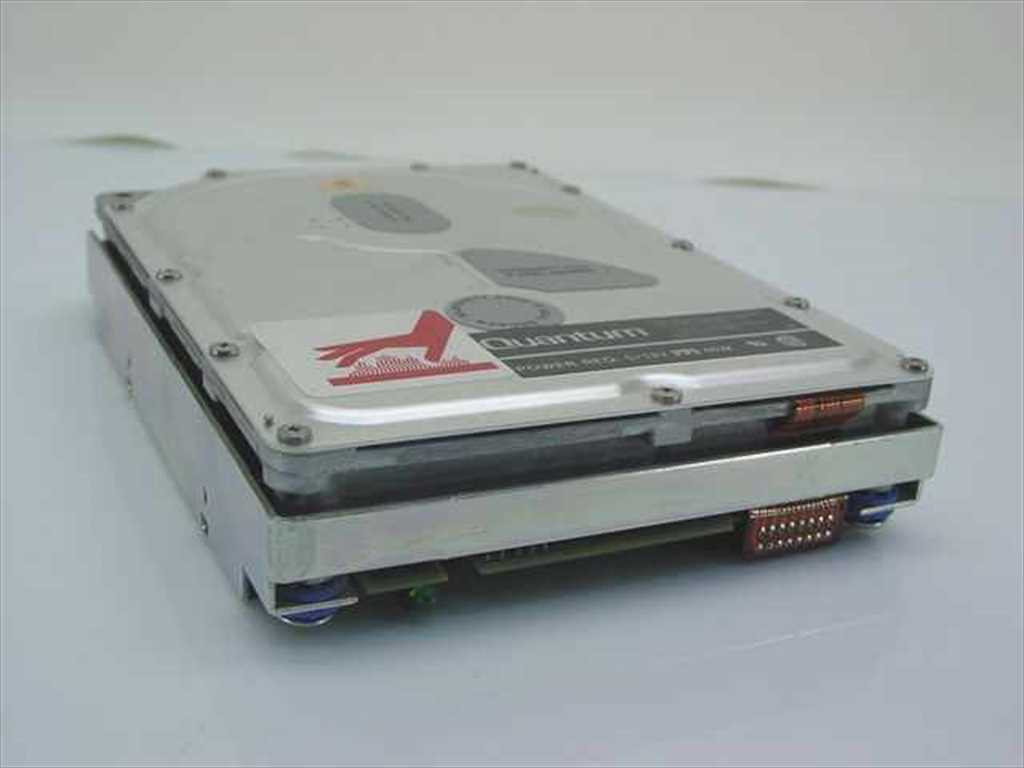 Apple純正 Quantum LPS540S 500MB SCSI HDD Apple Quantum ProDrive