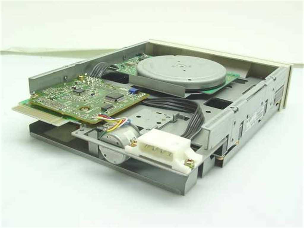 5インチフロッピーディスクドライブ MITSUMI D509V5 Newtronics D509V5 Mitsumi 1.2 MB 5.25