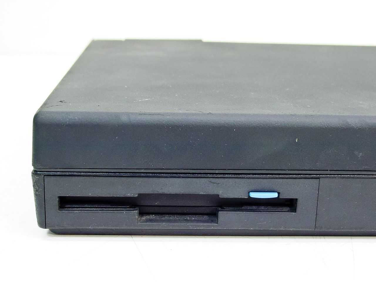IBM 9545 ThinkPad 755C 486-DX2/50 Laptop