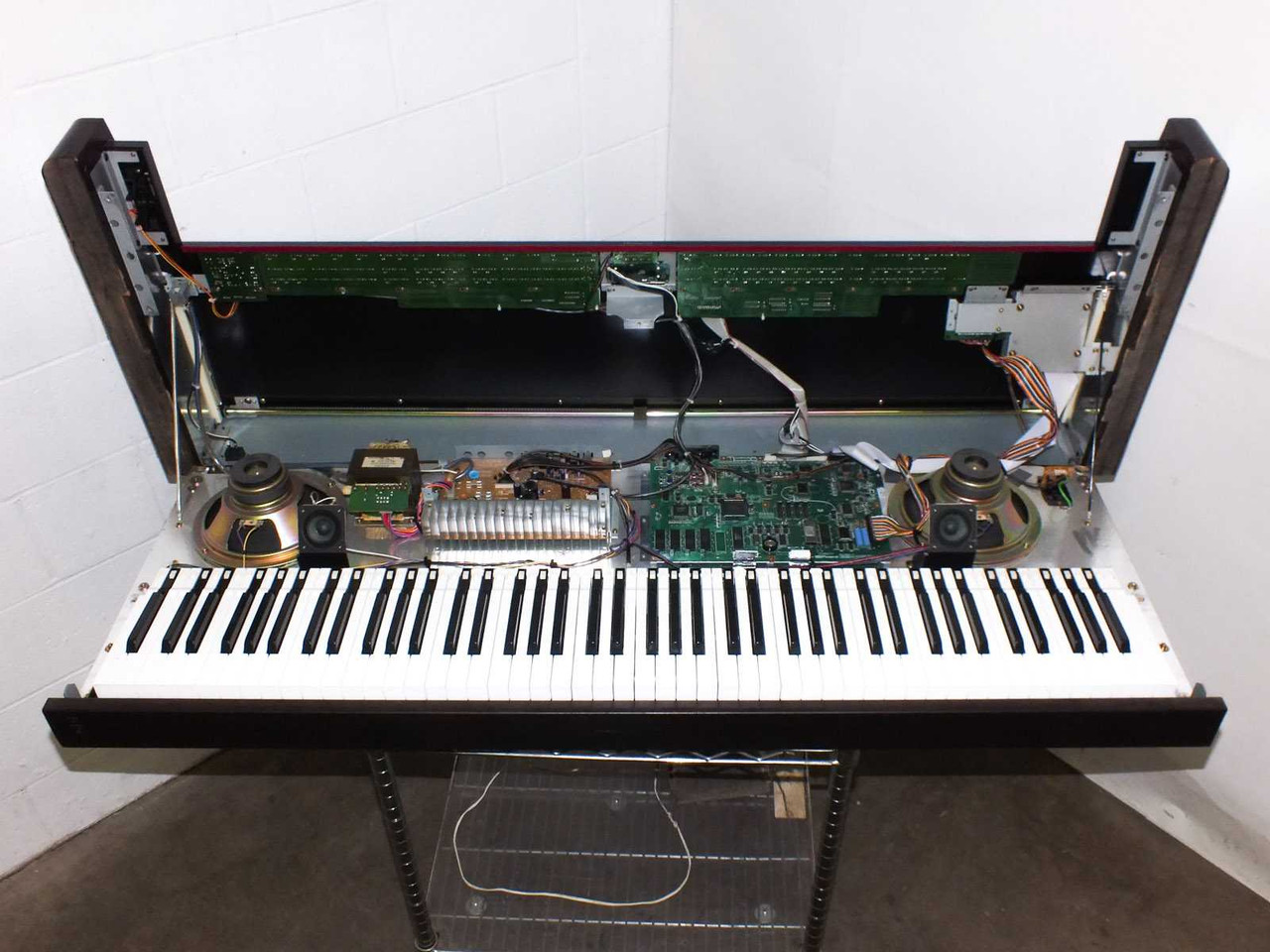 【引き取り優先】ローランド電子ピアノ Roland KR-4500 Roland KR-4500 88-Key Digital Piano MIDI For Parts