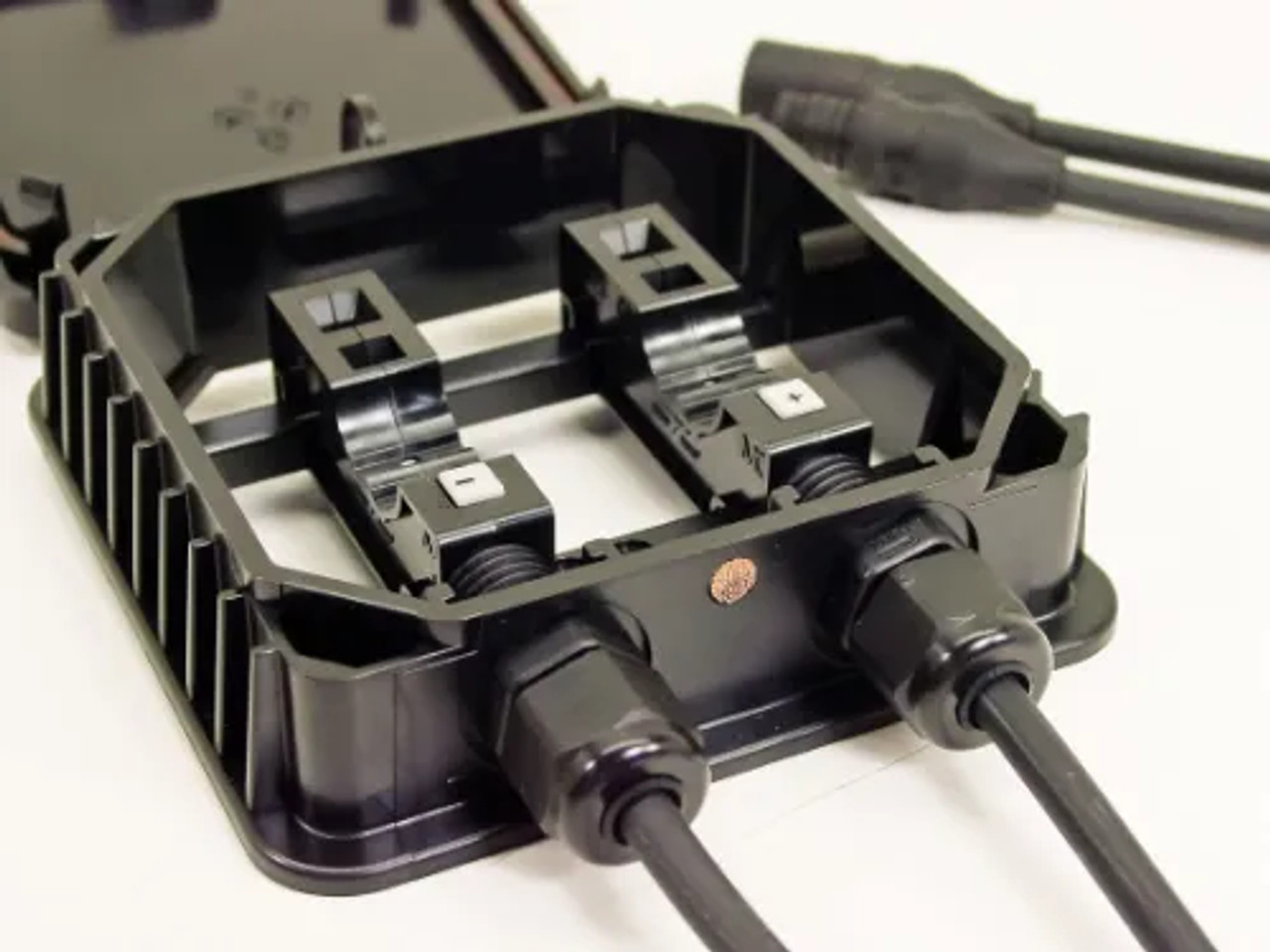 MC PV-JB/2 14AWG Solar Panel Junction Box Terminal w/ MC3
