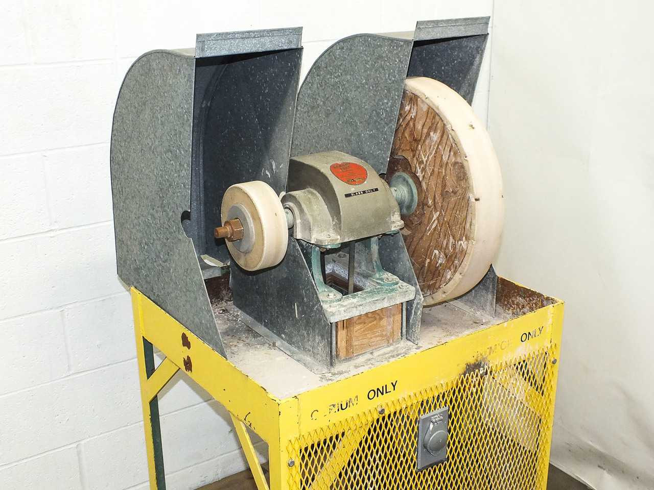 Highland Park Manufacturing Lapidary Bull Wheel Sander / Polisher