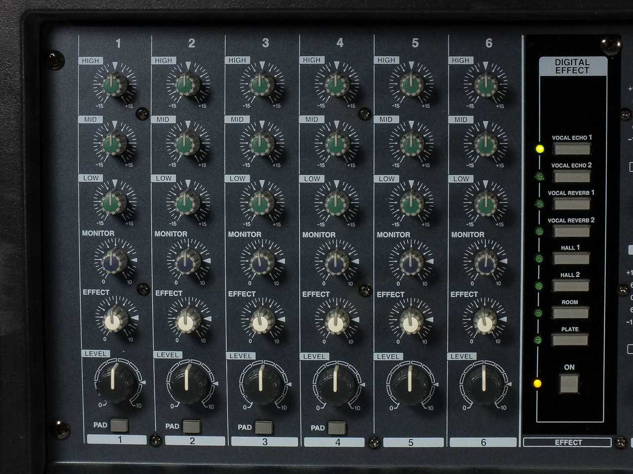 Yamaha EMX66M 6-Channel EMX Series Powered Mixer - AS-IS
