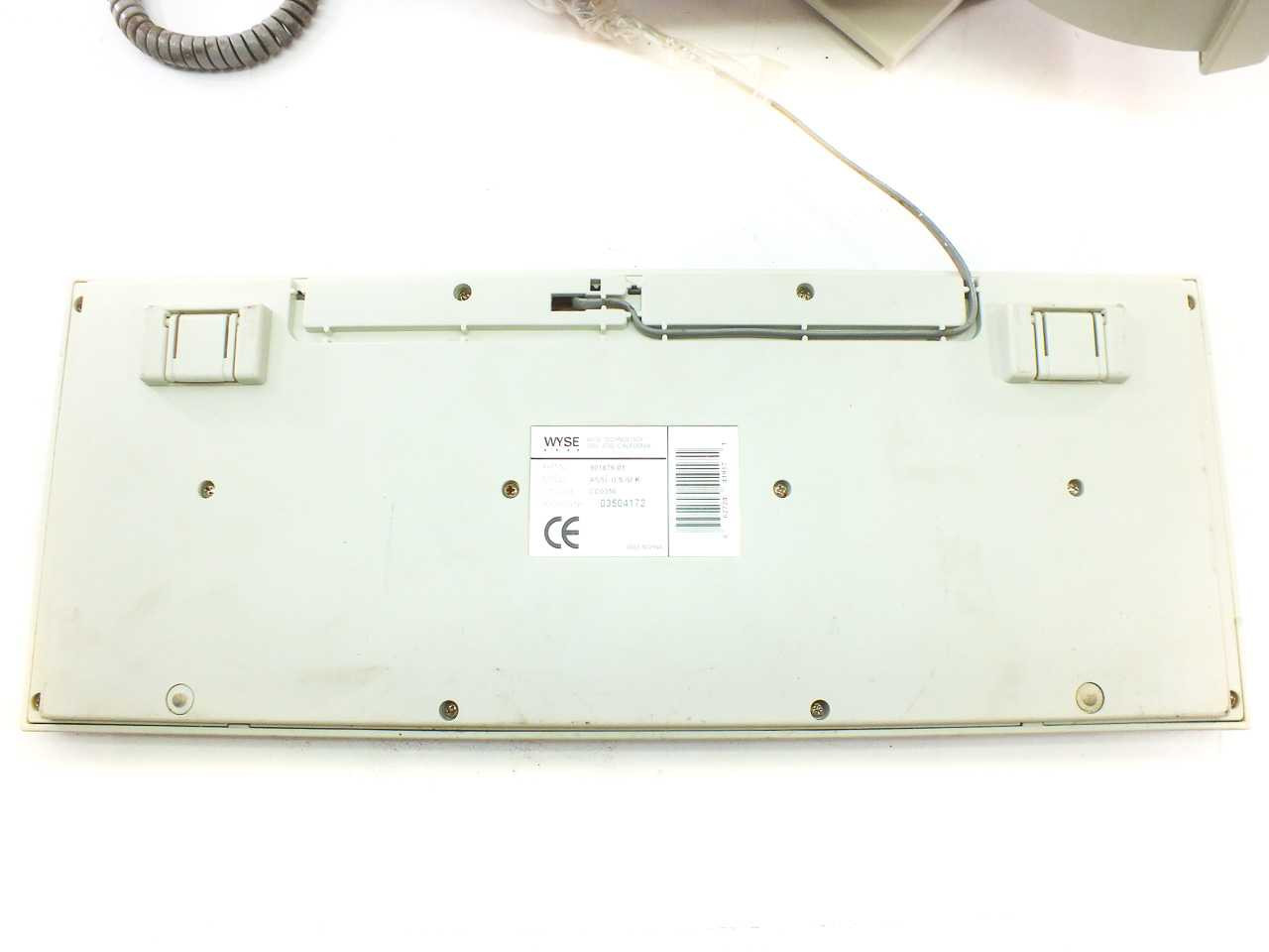 Wyse Technology WY-520 Terminal 901100-58 Amber with 901879-01