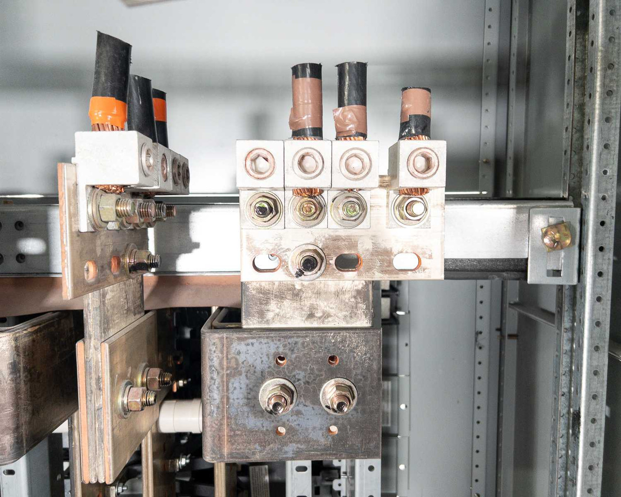 ewsgv様　4点セット General Electric 480-z6767ac Spectra Series Switchboard 480V 1000A
