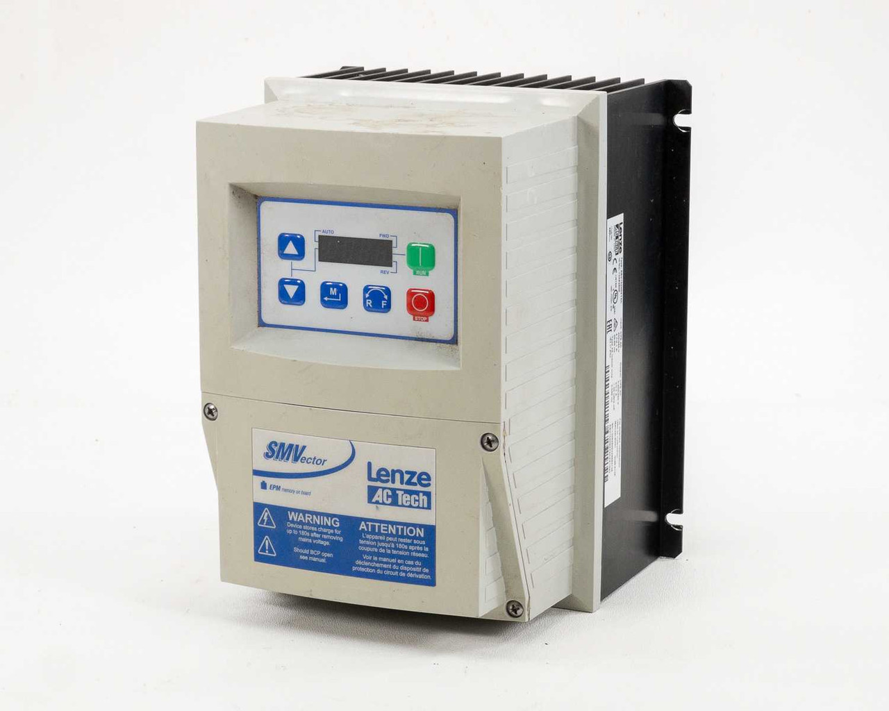 Emi´ Lenze AC Tech ESV152N04TXC SMVector VFD 400/480V 1.5kW